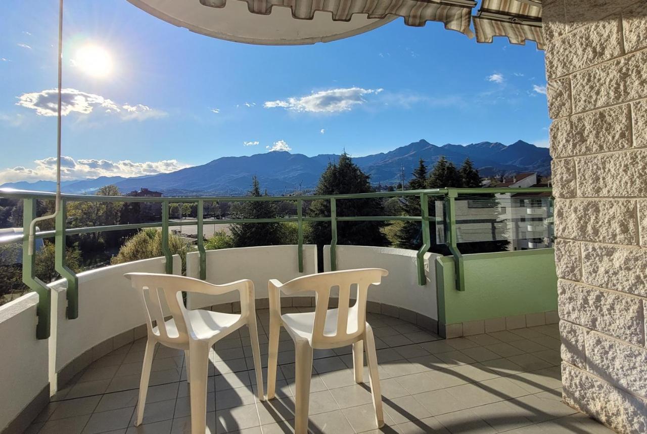 Appartamento Con Vista Montagne Biella Luaran gambar